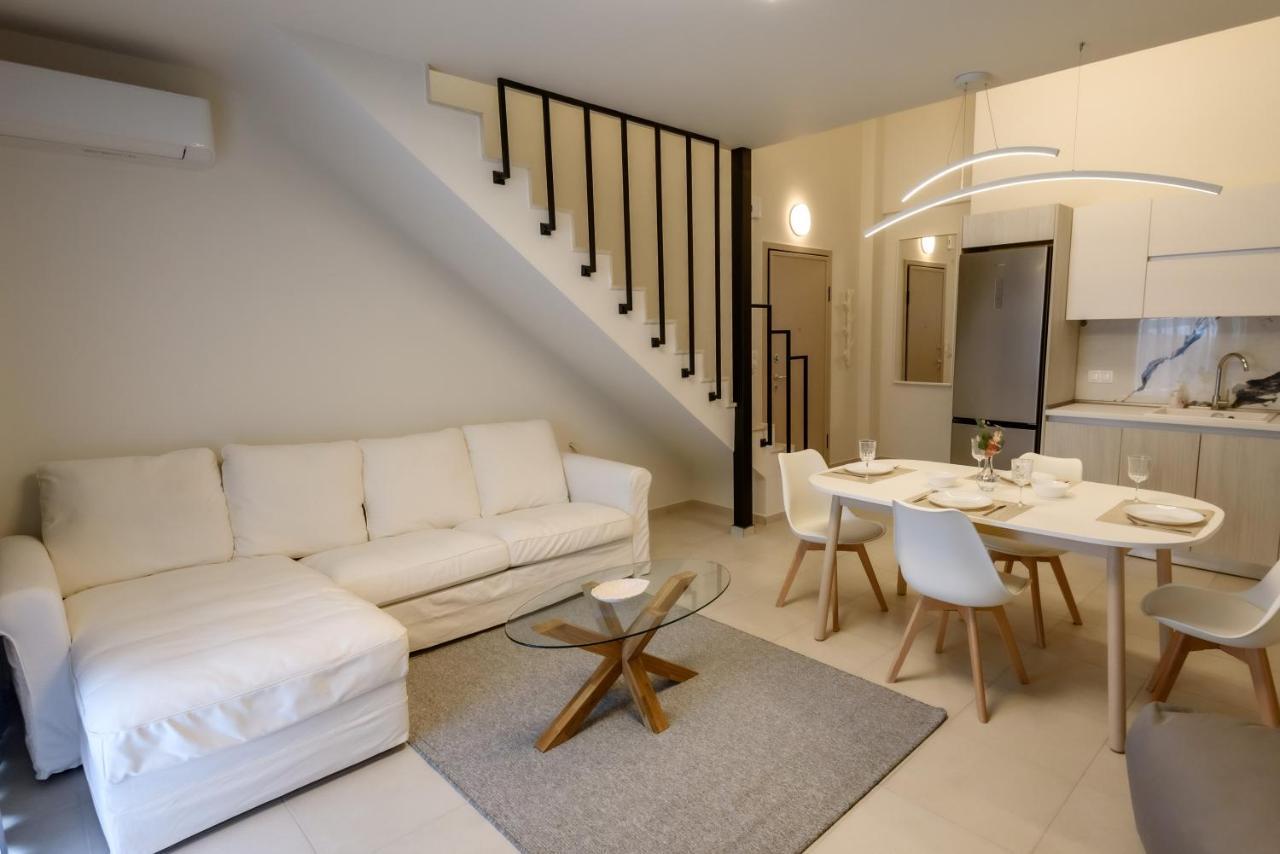 Itaka Familiy Apartments - Halkidiki Suites Com 니키티 외부 사진